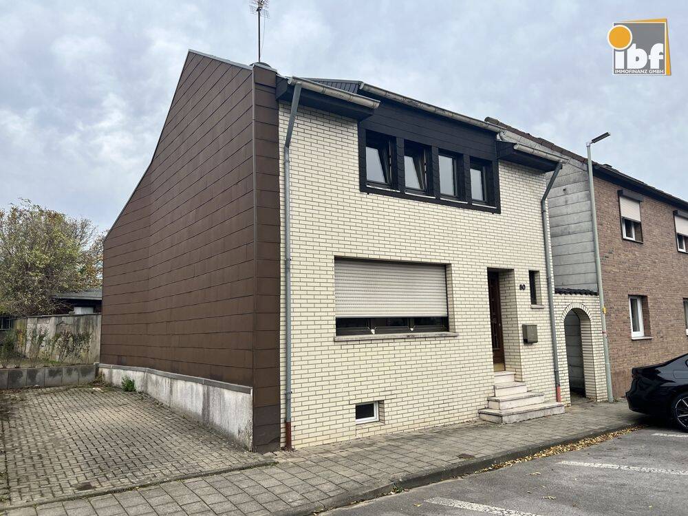 +++ IBF Immo +++ Freist. EFH mit Stellplatz und Garten mit viel Potential für Handwerker!, 52457 Aldenhoven