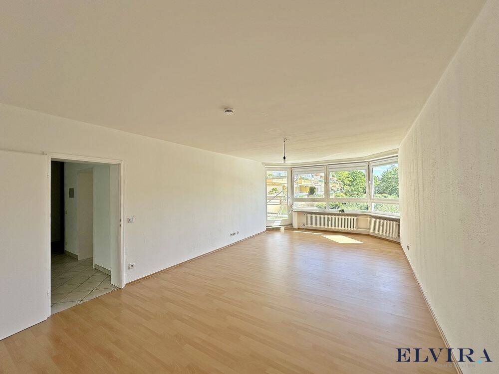 ELVIRA – Neuperlach, großzügige und ideal geschnittene 5-Zimmer-Wohnung mit Balkon und zwei TG-Stellplätzen, 81737 München (Ramersdorf-Perlach)