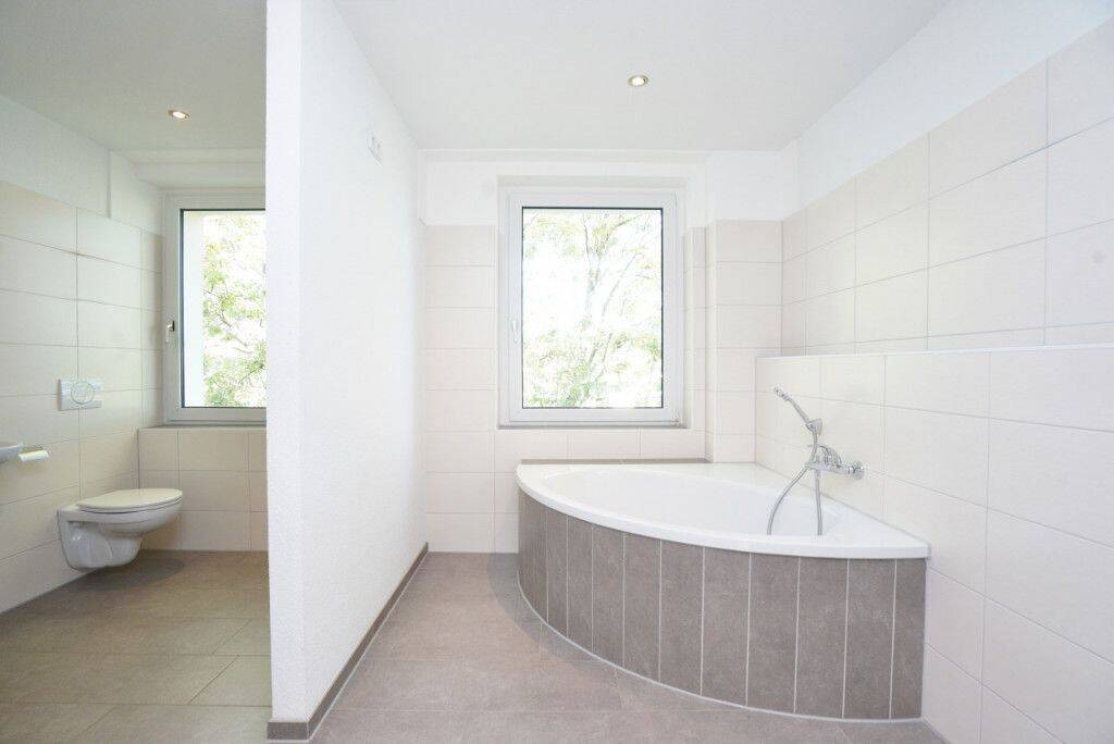 Wanne & Dusche / Balkon / Gute Lage, 9126 Chemnitz (Altchemnitz Bernsdorf Gablenz Lutherviertel Sonnenberg)