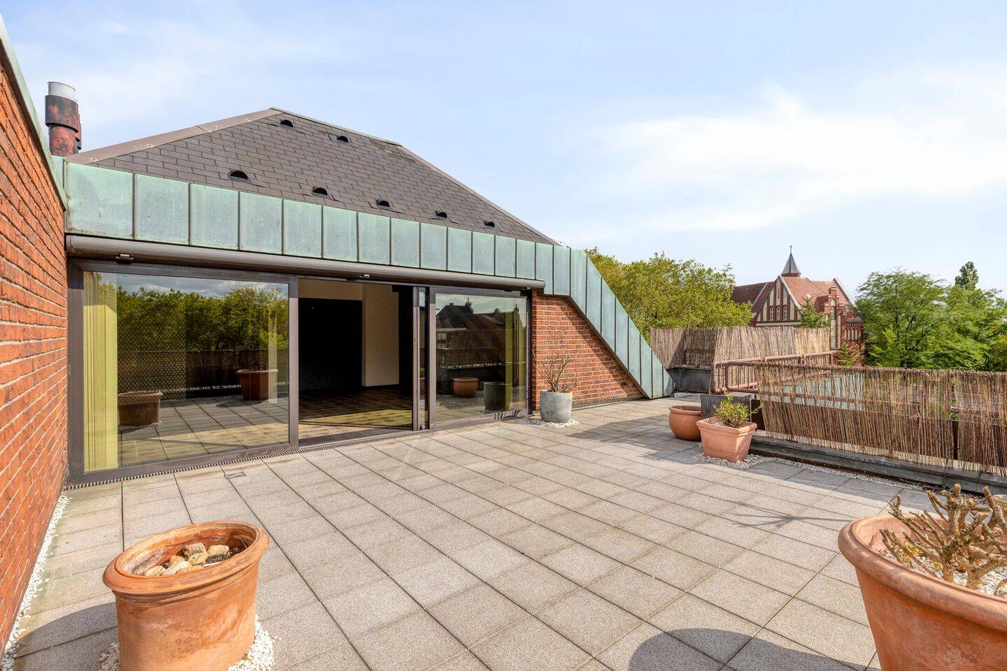 Penthouse mit ca. 40 m² Dachterrasse, Tiefgarage und zusätzlichem Apartment, 46045 Oberhausen