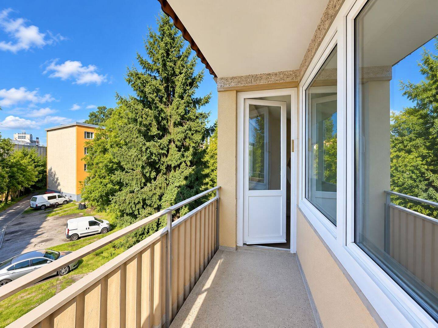 Renovierungsbedürftige 3-Zimmerwohnung mit Balkon und guter Anbindung nähe Bahnhof Spandau, 13597 Berlin (Spandau)