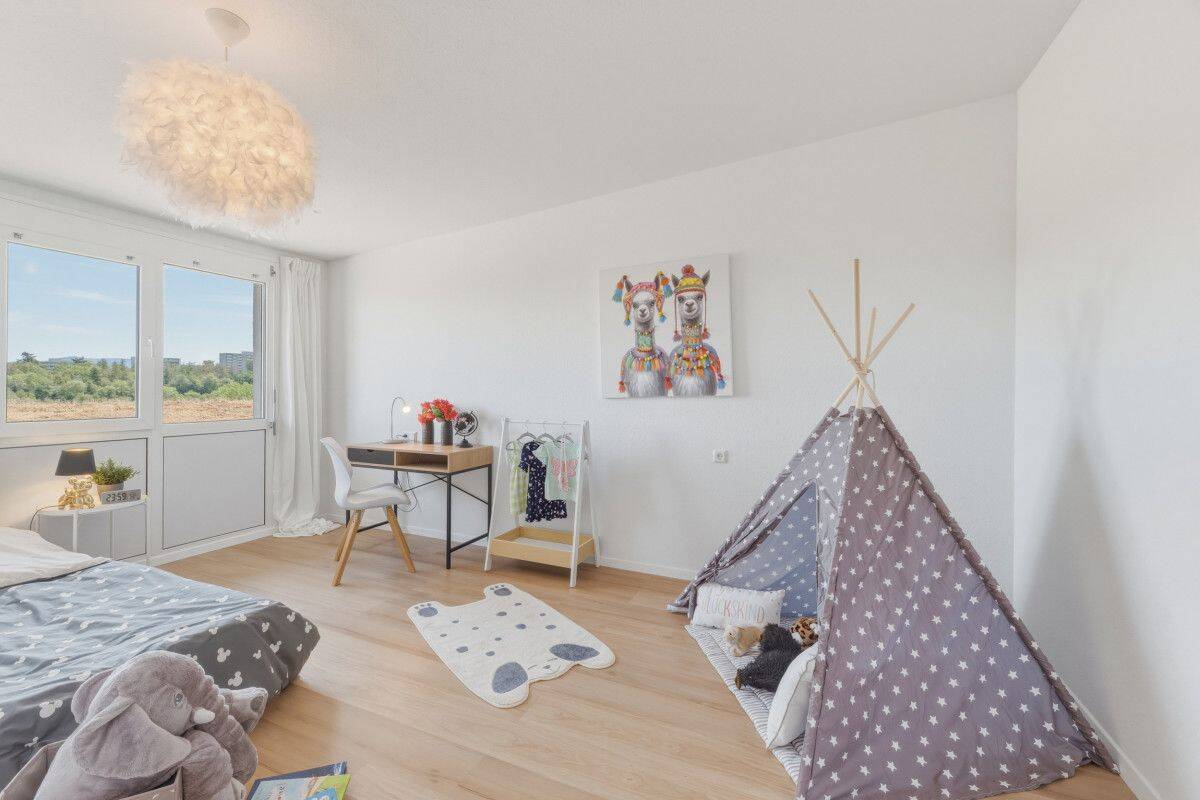 Sofort einziehen: frisch renoviertes, lichtdurchflutetes Reihenhaus mit Garage + Garten, 72622 Nürtingen