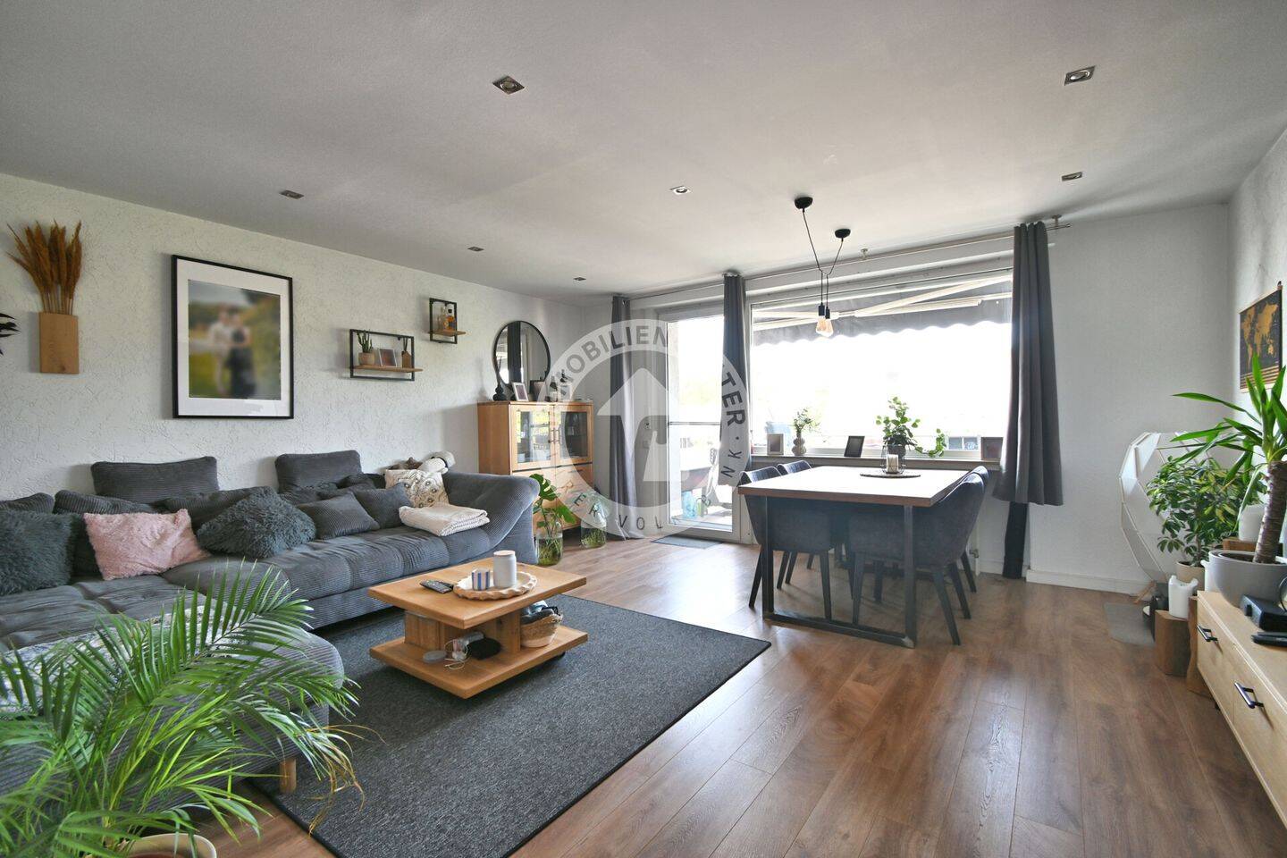 Wohnen ohne Renovierungsaufwand: Top gepflegte Eigentumswohnung mit Balkon, 59073 Hamm (Bockum-Hövel Hamm-Norden Heessen)