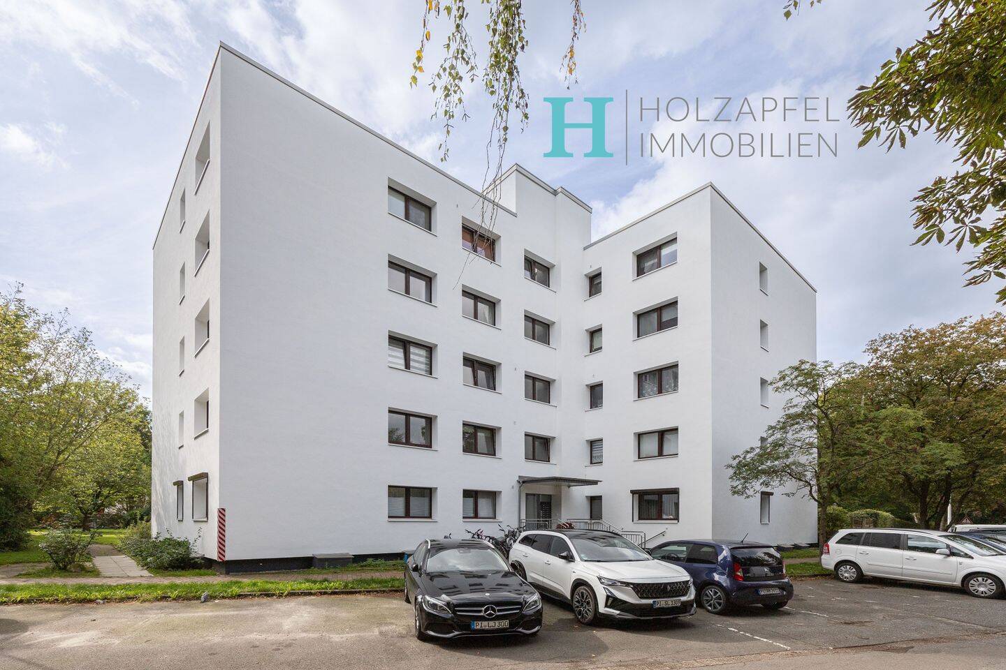 Frisch energetisch sanierte Wohnung mit drei Zimmern und sonnigem Südbalkon, 25421 Pinneberg