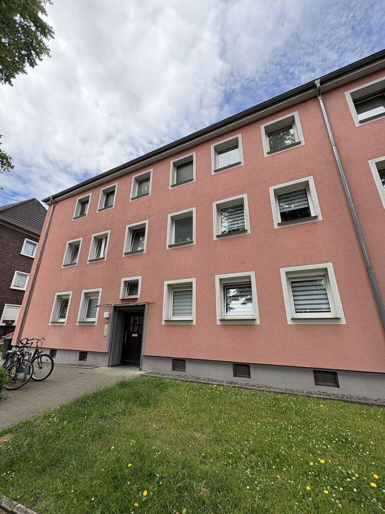 VIVAWEST modernisiert Ihre neue Wohnung., 46238 Bottrop (Batenbrock Welheim Welheimer Mark)