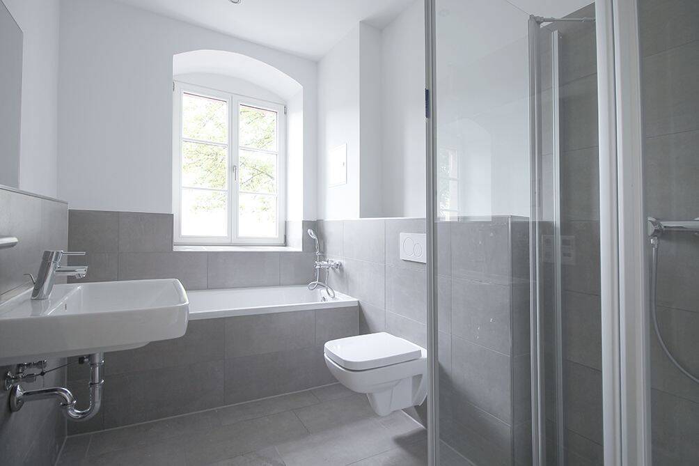 * 3 Zimmer * Tageslichtbad * Fußbodenheizung * Parkett und Balkon * frei ab 05/24 ***, 9113 Chemnitz