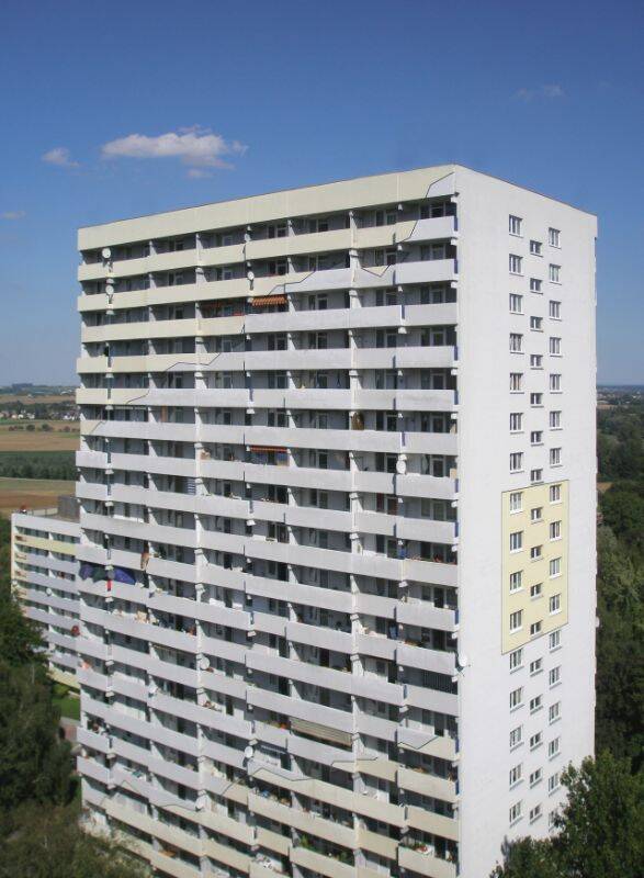 Gut geschnittene 2-Zimmer-Wohnung mit Balkon zu vermieten!, 60433 Frankfurt am Main (Bonames Dornbusch Eschersheim Frankfurter Berg Preungesheim)