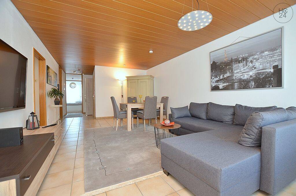 Schön möblierte Wohnung mit Balkon und TG-Stellplatz in zentraler Lage in Kornwestheim, 70806 Kornwestheim