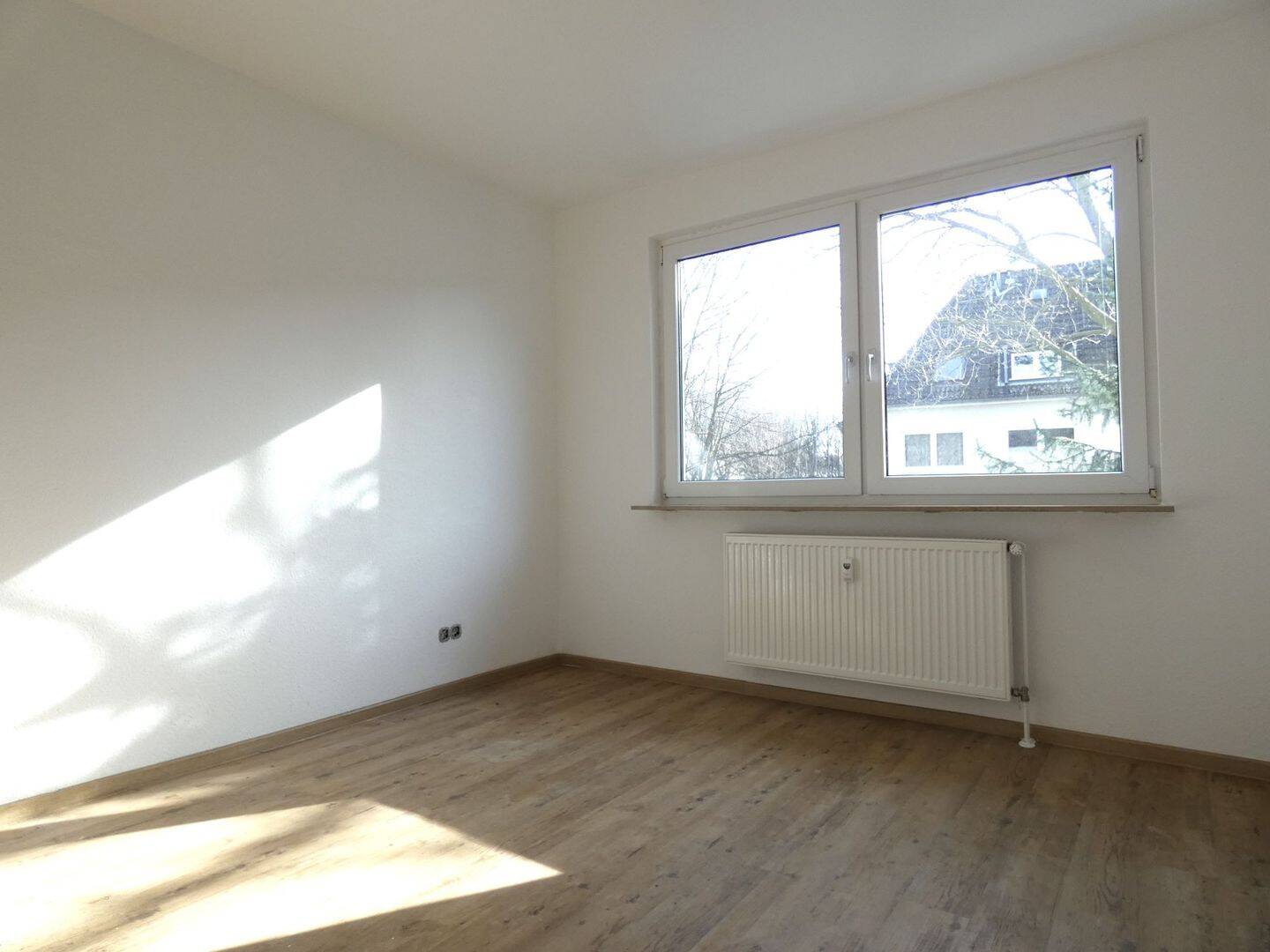 ** Gut aufgeteilte 3-Zi-Wohnung mit Loggia in Frohnhausen **, 45144 Essen (Frohnhausen)