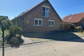 Großes Einfamilienhaus mit Einliegerwohnung -provisionsfrei, 23769 Fehmarn