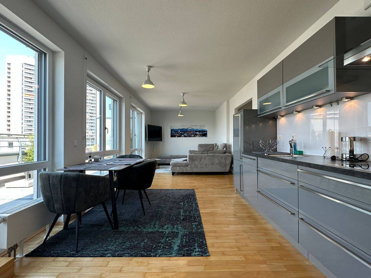 Wunderschöne und geräumige Dachgeschosswohnung, 80686 München (Laim Sendling-Westpark)