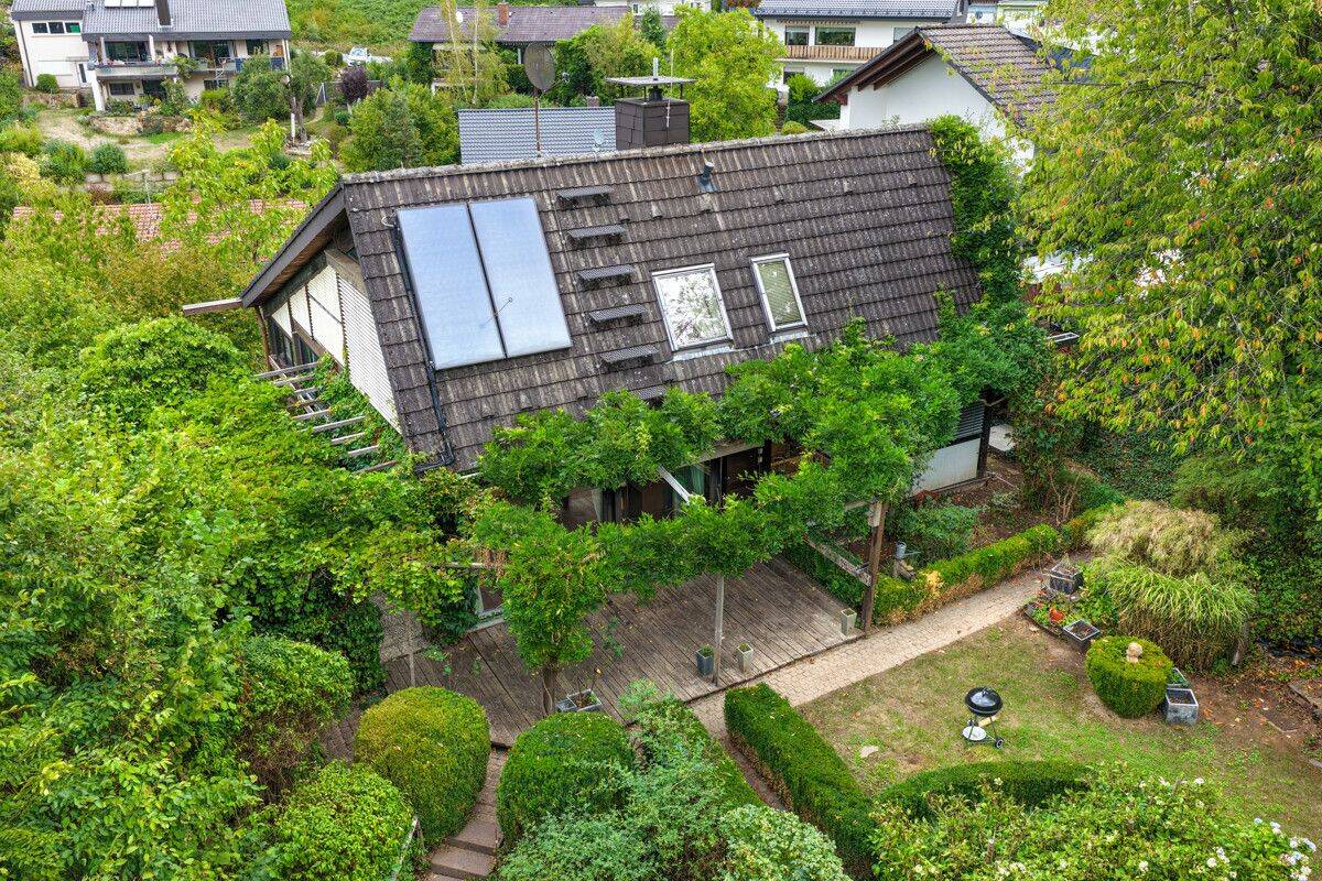 Einfamilienhaus in ruhiger Hanglage, lichtdurchflutete grüne Oase, 69509 Mörlenbach