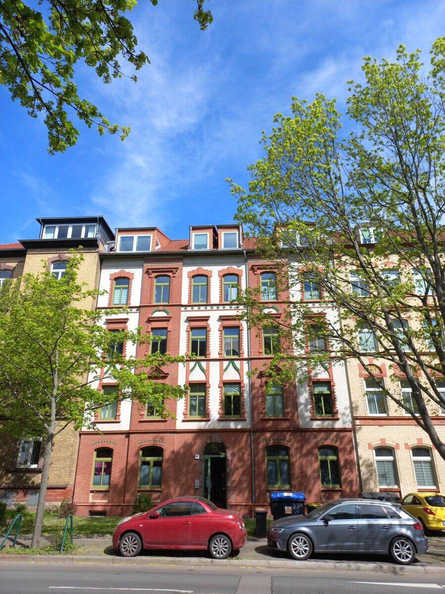 ATLAS IMMOBILIEN: Traumhafte Altbauwohnung- Blumenstraße, 99092 Erfurt