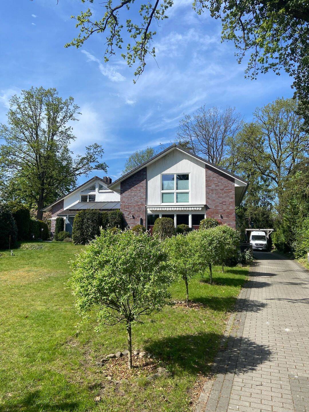 Modernes Haus in ruhiger Lage, 22143 Hamburg (Wandsbek Rahlstedt)