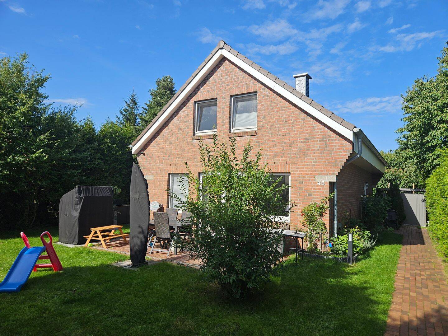 Familienfreundliches Haus mit 4 Zimmern in Henstedt-Ulzburg, 24558 Henstedt-Ulzburg