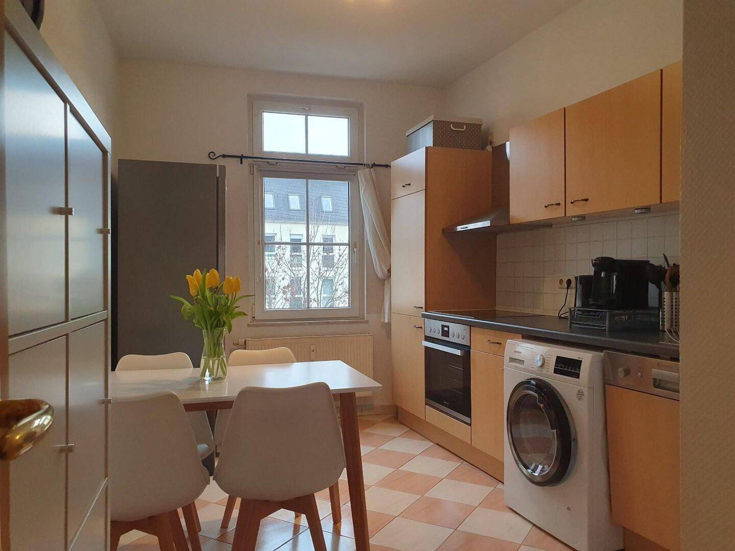 Wunderschöne, helle Zwei-Zimmer-Wohnung im Jenaer Zentrum, 7743 Jena