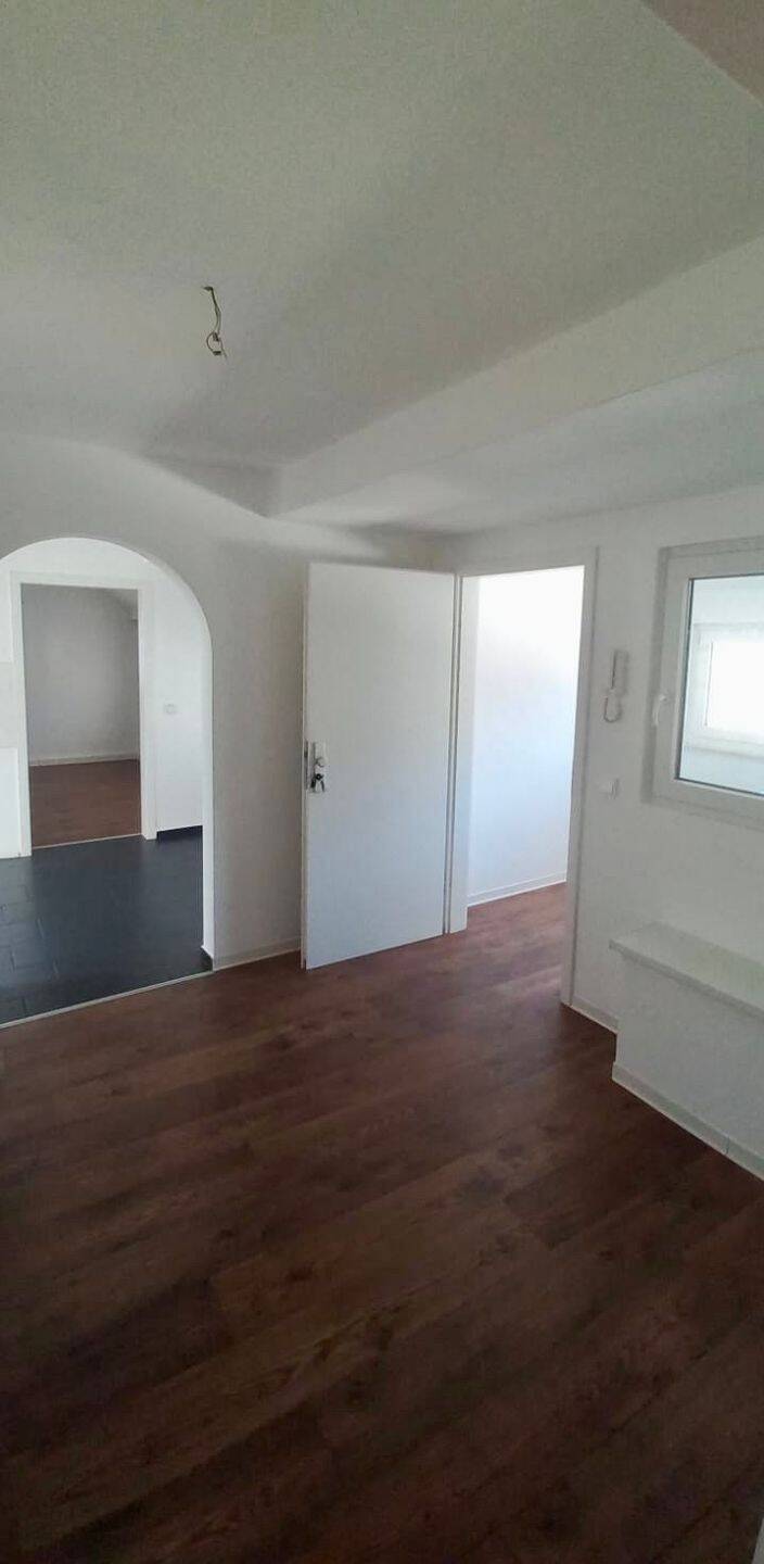 2-Zimmer Dachgeschosswohnung in LU-Mundenheim, 67065 Ludwigshafen am Rhein (Gartenstadt Maudach Mundenheim Rheingönheim West)