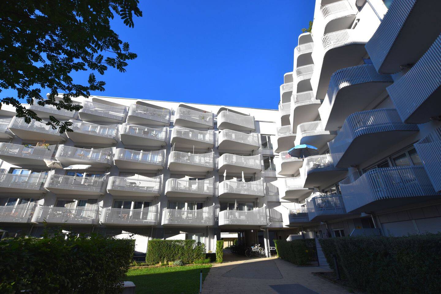 Ramersdorf-Perlach – Top 2 Zimmer Wohnung mit großer Dachterrasse, 81737 München (Ramersdorf-Perlach)