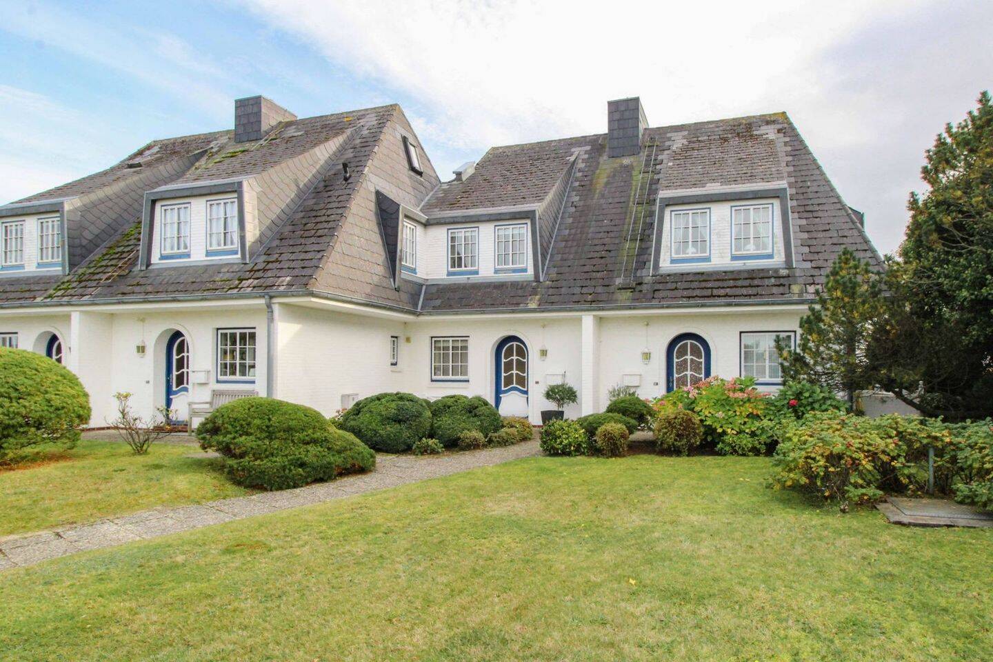 Traumhafter Meerblick: Maisonette Wohnung mit Loggia in Munkmarsch, 25980 Sylt