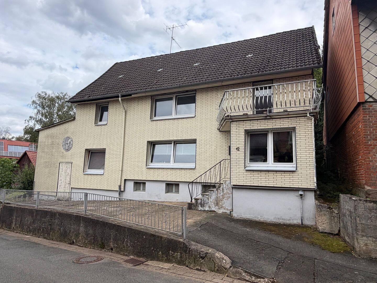 Einfamilienhaus mit kleiner Scheune in Willershausen zu verkaufen., 37589 Kalefeld