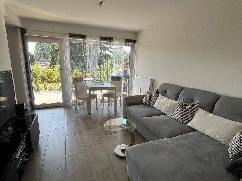 Ruhige 1-Zimmer-Wohnung mit Terrasse auf dem Niederberg, 61118 Bad Vilbel