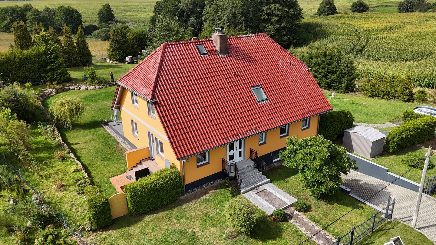Hübsches Kleinod mit Einliegerwohnung im Grünen, 18574 Garz/Rügen
