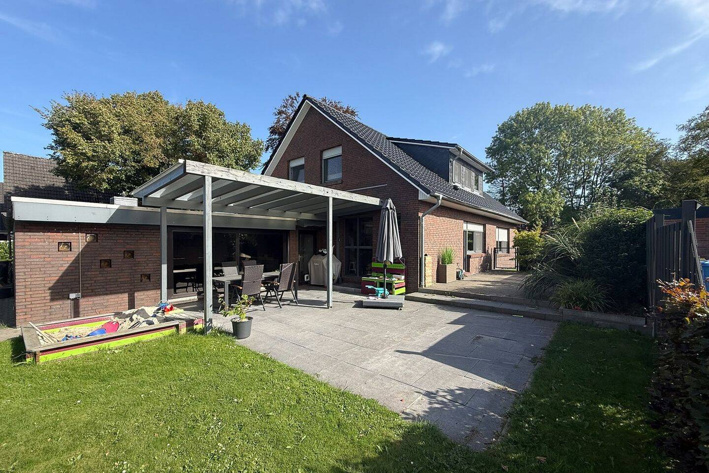Großzügiges, modernisiertes Einfamilienhaus mit Weitblick in Walle, 26607 Aurich