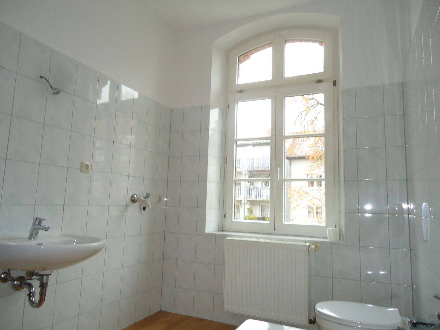 2-Raum-Wohnung Küche, Bad mit Fenster, 6618 Naumburg (Saale)