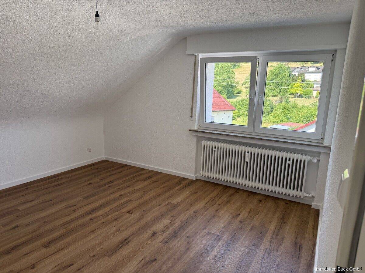 Schöne, frisch renovierte 2-Zimmerwohnung mit toller Aussicht über Geislingen zur Miete gesucht??, 73312 Geislingen an der Steige
