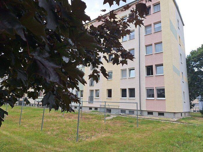 Herrliche 1 Raumwohnung mit Duschbad und inkl. EBK und Aussenrollos, 4575 Neukieritzsch