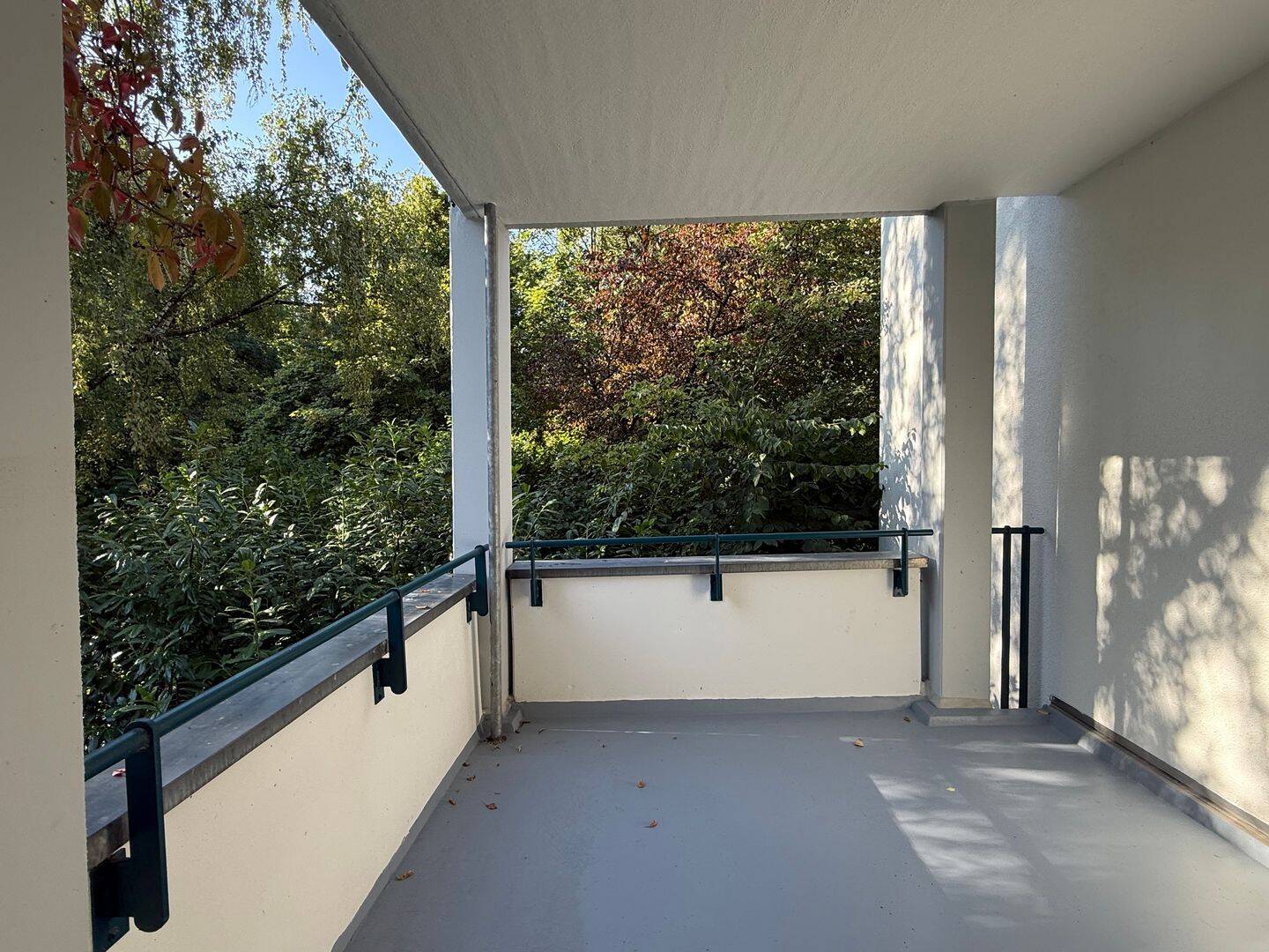 Erstbezug nach Modernisierung: Großzügige 3-Zimmer-Wohnung mit 2 Loggien, 81927 München (Bogenhausen)