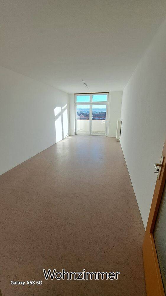 Lichtdurchflutete 2-Zimmer-Wohnung mit sonnigem Balkon, Aufzug und Stellplatz in zentraler Lage, 37351 Dingelstädt