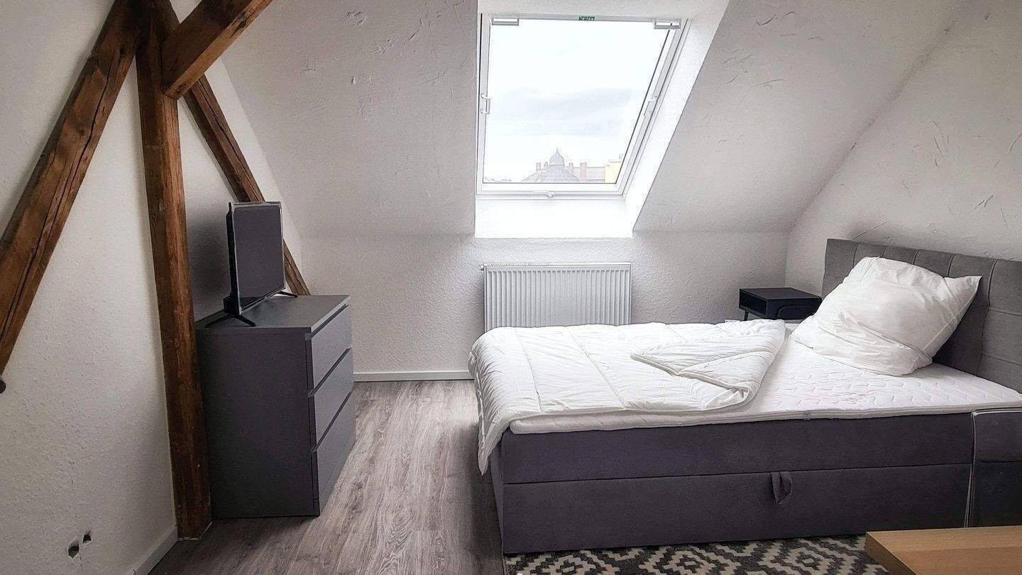 Ab Sofort – komplett sanierte WG, möbliertes Zimmer in gemütlicher 6er WG – mitten in Bornheim, 60385 Frankfurt am Main (Bornheim Nordend-Ost Ostend)