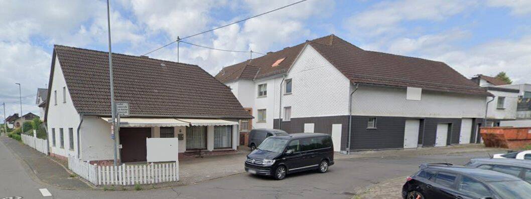 Preissenkung: Viel Platz – viele Möglichkeiten: Wohnhaus mit 777 m² NF, 57639 Oberdreis