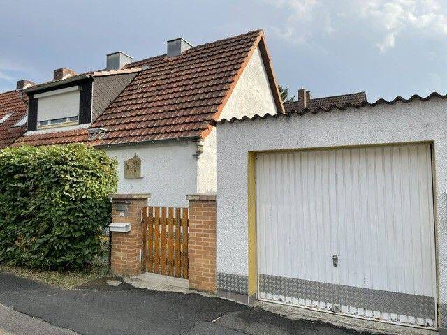 Charmante Doppelhaushälfte mit großzügigem Gartenparadies – Gartenstadt, 97424 Schweinfurt