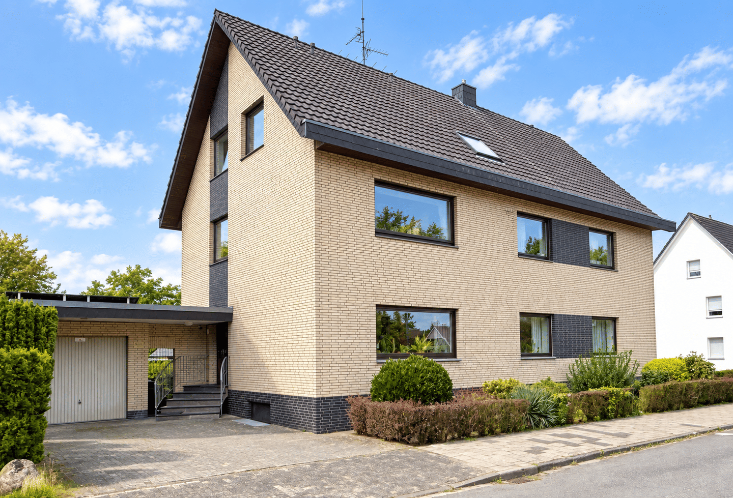Großzügige Dachgeschosswohnung mit Loggia in Borken – Sofort bezugsfrei!, 46325 Borken