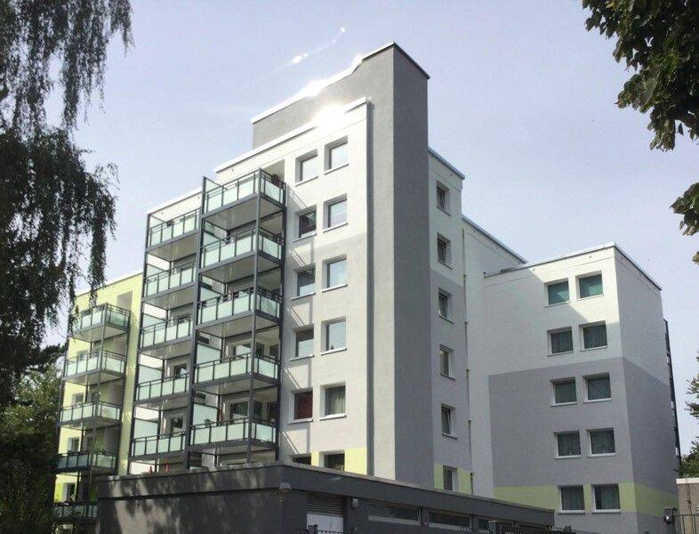 Renovierte 2,5-Zimmerwohnung mit Balkon zu vermieten., 33609 Bielefeld (Baumheide Innenstadt Schildesche)