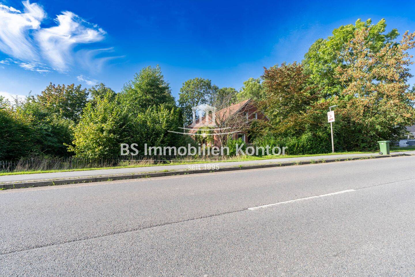 Großzügiges, renovierungsbedürftiges Einfamilienhaus mit großer Gartenanlage!, 26506 Norden