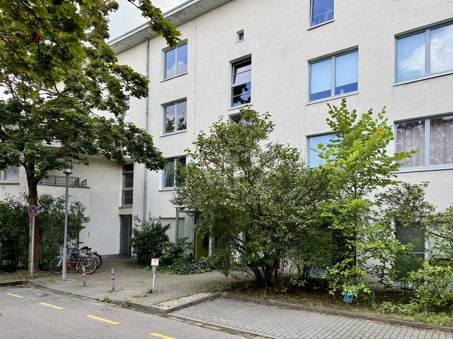 Lichtdurchflutete 2-Zimmer-Wohnung mit Kirschholz-Parkett und Dachterrasse, 12559 Berlin (Treptow-Köpenick)