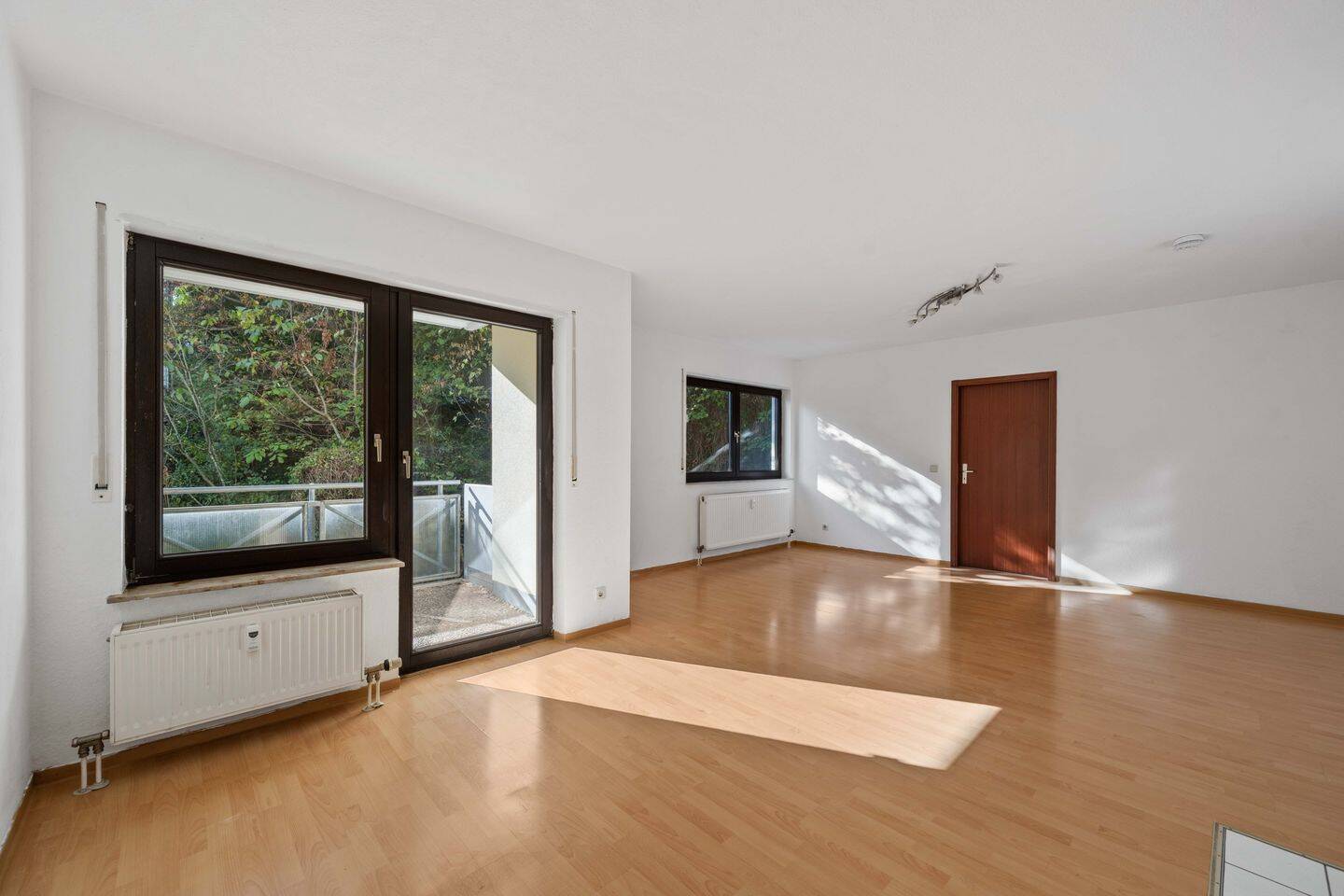 Attraktive 2-Zimmer-Wohnung mit Loggia, TG-Stellplatz & zentraler Lage in Böblingen, 71032 Böblingen