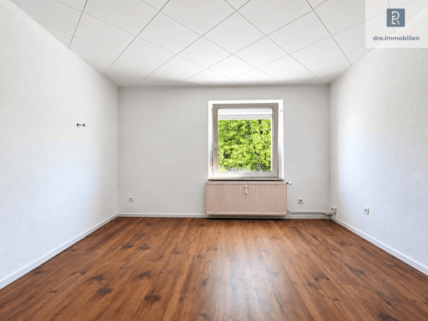 Remscheid Fichtenhöhe // Helle und schön geschnittene 2-Zimmer-Wohnung mit Weitblick über Remscheid, 42855 Remscheid (Innen Lüttringhausen Nord Süd West)