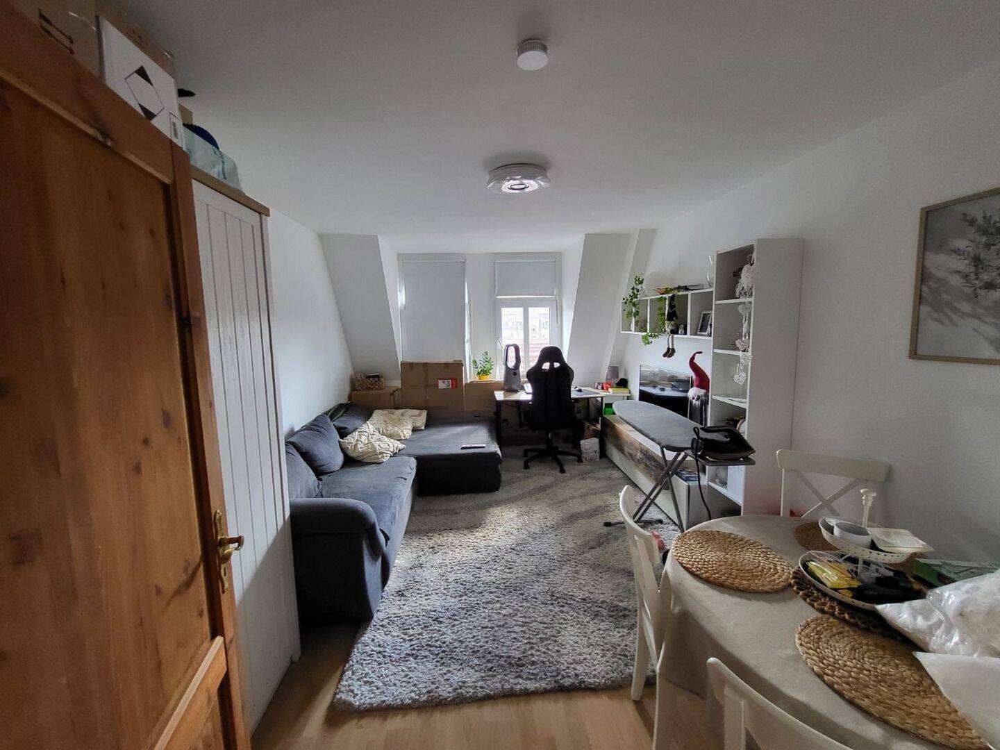 Dachgeschosswohnung mit 3 Zimmern zentral in Nürnberg, 90419 Nürnberg (Kleinweidenmühle Sankt Johannis)