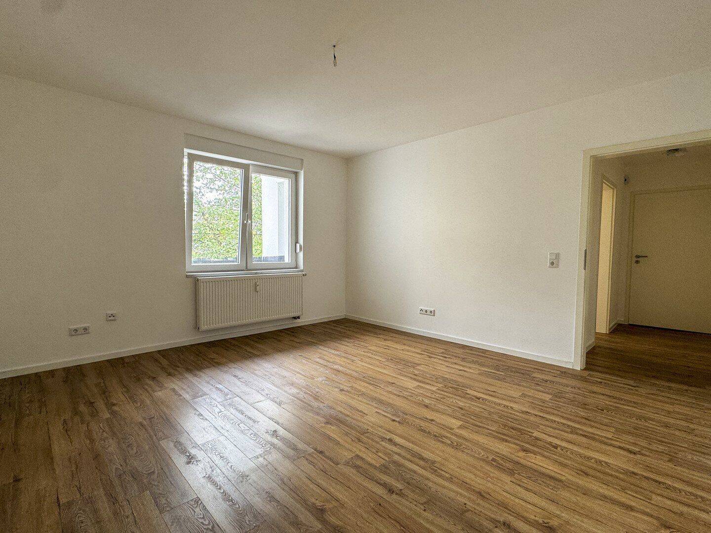 Zentrale 1- Zimmer Wohnung in Leverkusen mit Balkon, 51379 Leverkusen (Opladen)