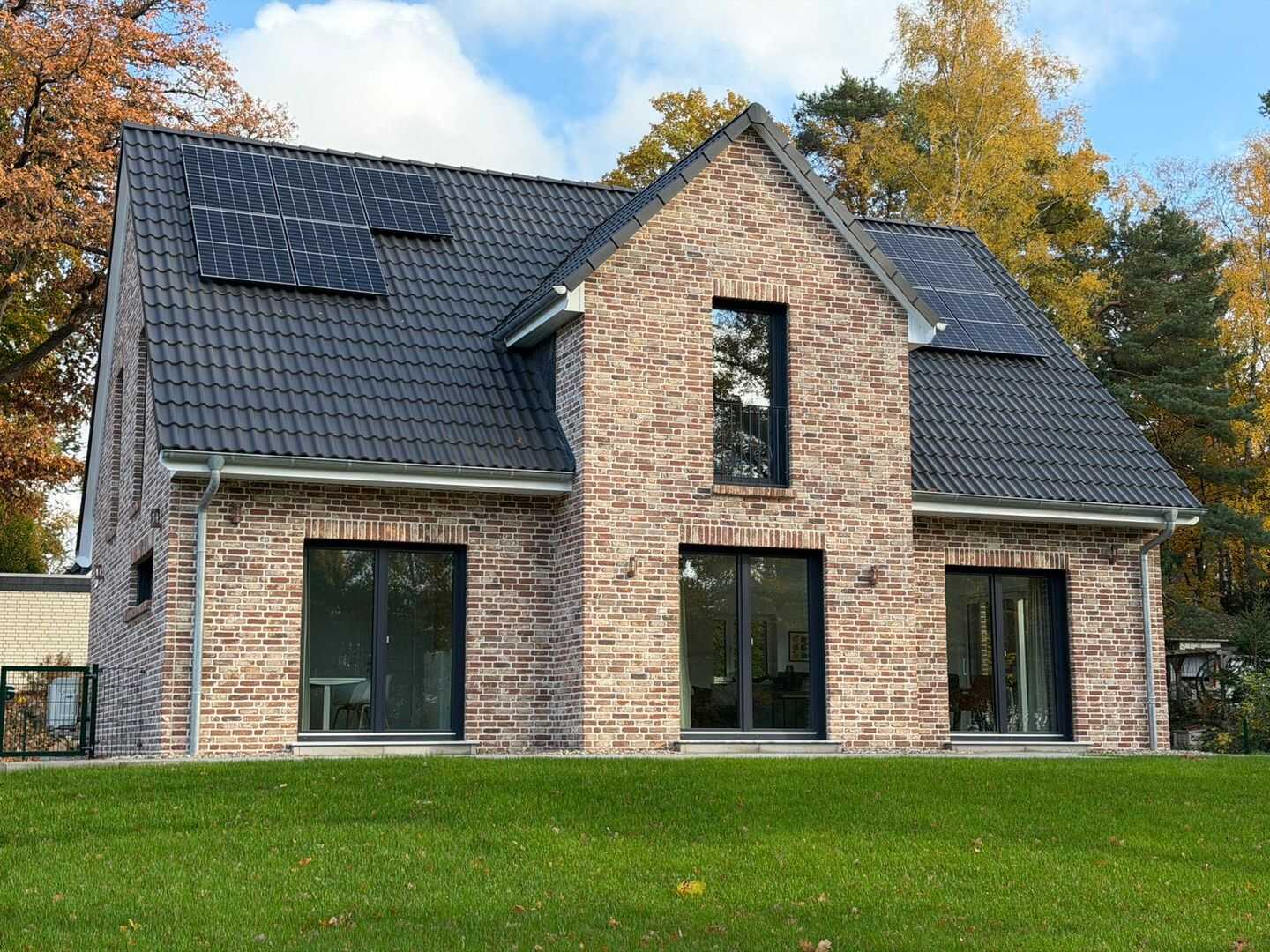 Hausbesichtigung des neuen Musterhauses der Fa. Heinz von Heiden Massivhäuser nach Vereinbarung, 21365 Adendorf
