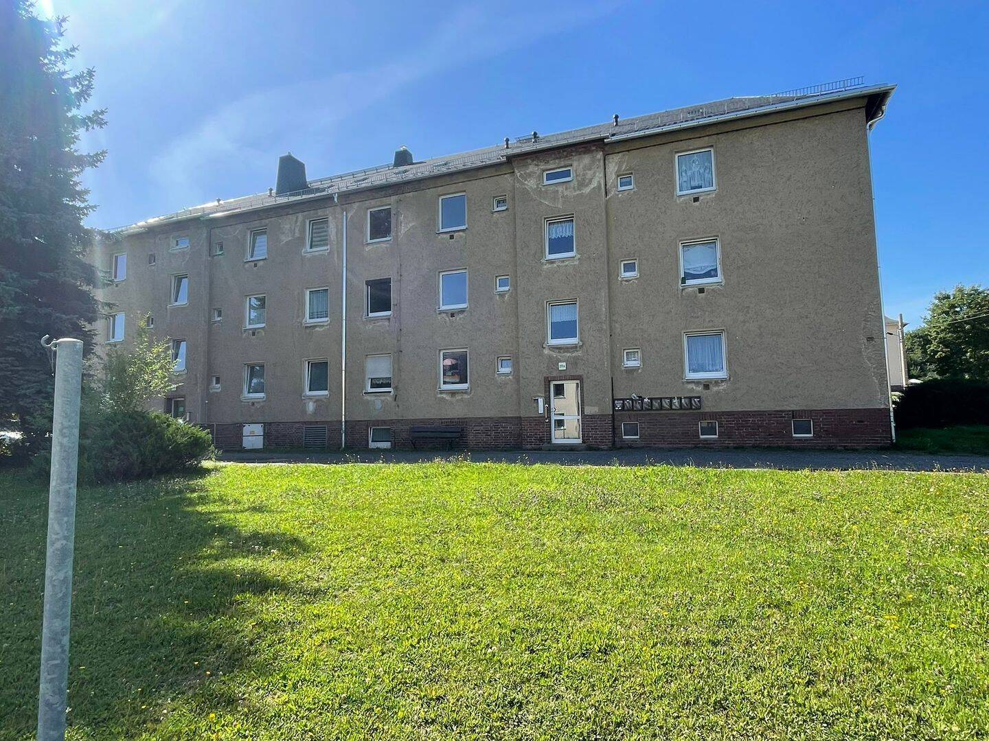 2-Zimmer Wohnung zentral in Oelsnitz, 9376 Oelsnitz/Erzgeb.