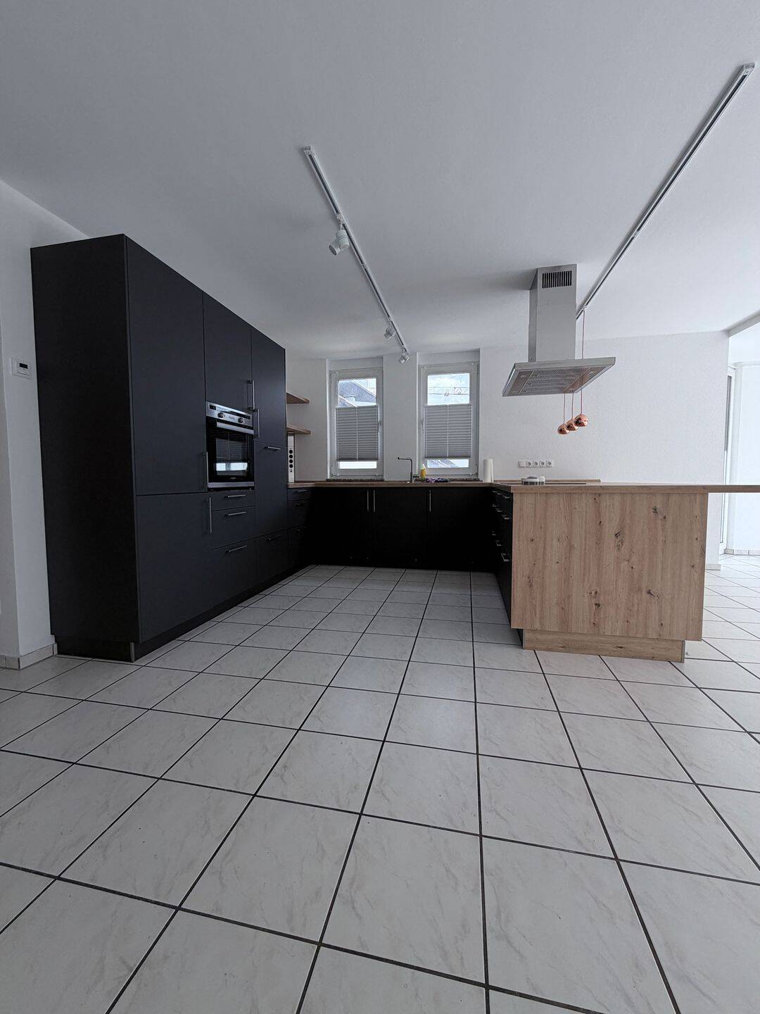 Sonnendurchflutet komplett neu renovierte Wohnung in bester Wohnlage, 50321 Brühl