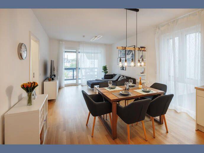 Möbliert: Großzügige Wohnung mit modernem Grundriss nahe Hirschgarten, 80634 München (Neuhausen-Nymphenburg)