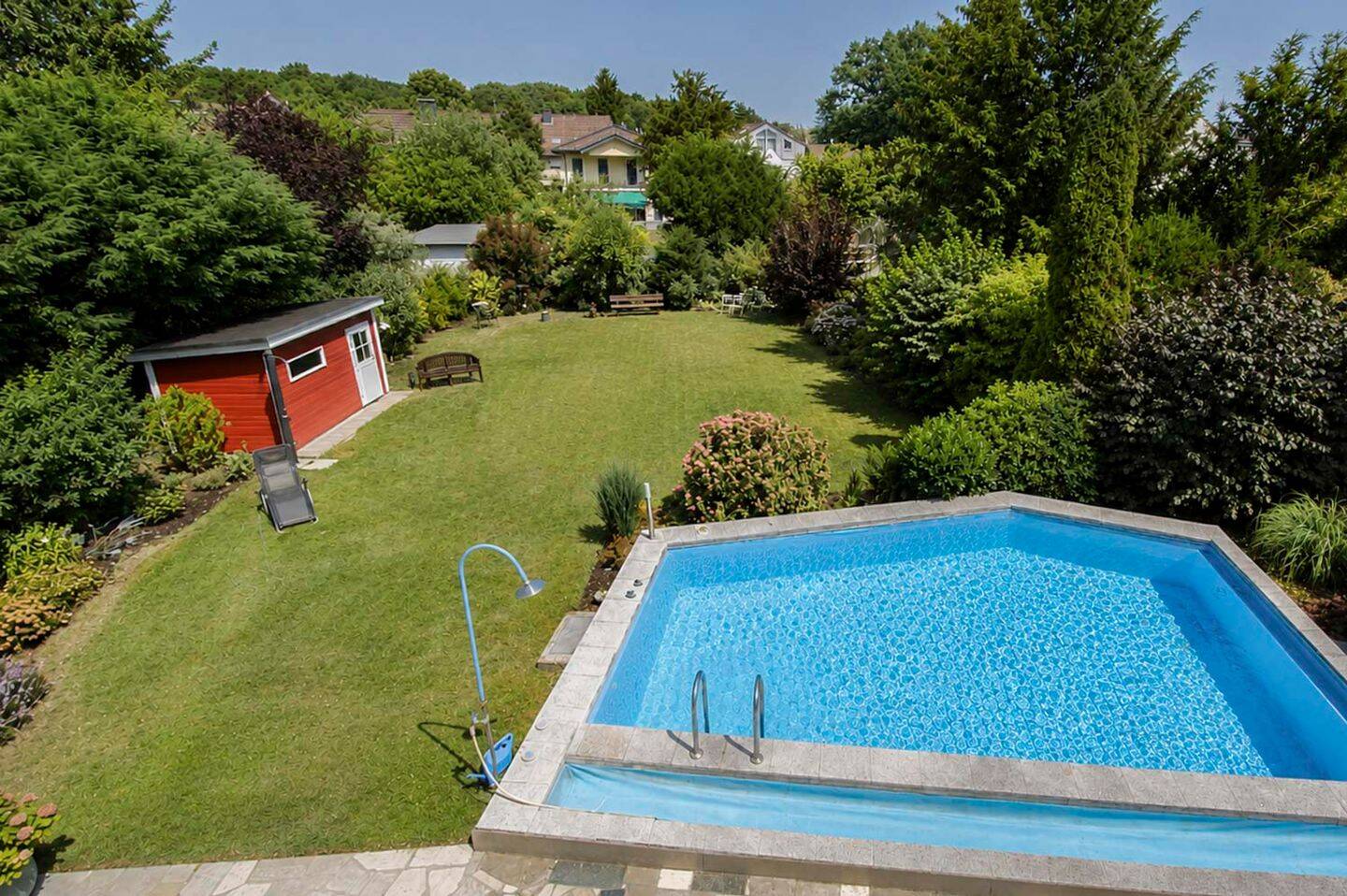Familienidyll mit Pool, Sauna und beeindruckendem Grundstück – Wohnen zwischen Rhein und See, 47198 Duisburg (Alt-Homberg Hochheide)