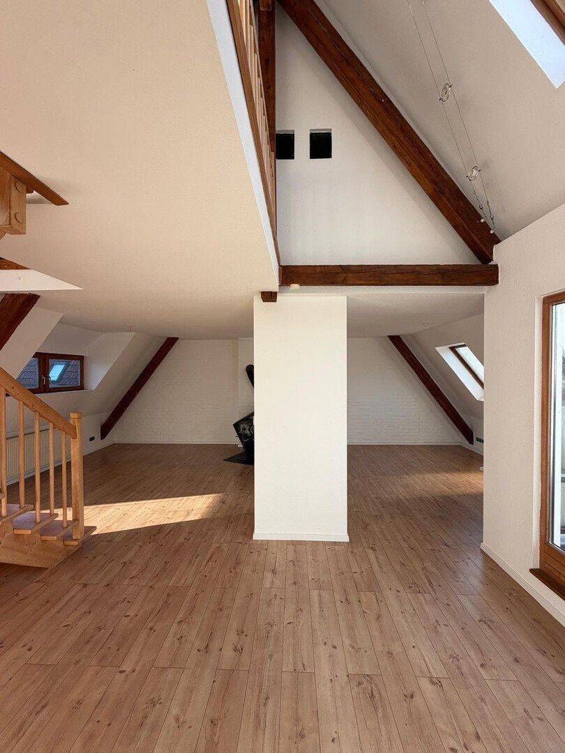 LEERSTEHENDE 2,5-Zimmer-MAISONETTE-Wohnung in stilvollem Altbau | DACHTERRASSE | Doppelgarage, 86161 Augsburg (Herrenbach Hochfeld Innenstadt Spickel Universitätsviertel)