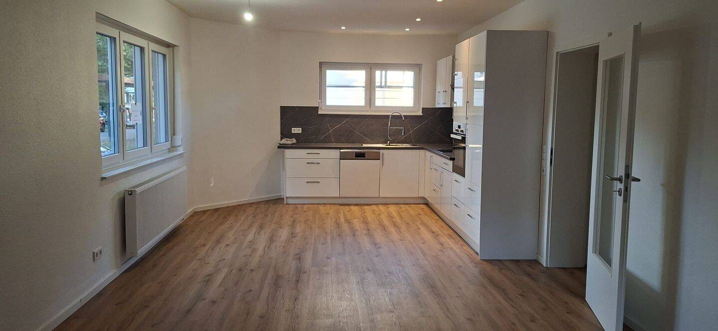 Helle 4,5-Zimmer-EG-Wohnung mit EBK & Garten im Heilbronner Südviertel, 74074 Heilbronn (Heilbronn Sontheim)